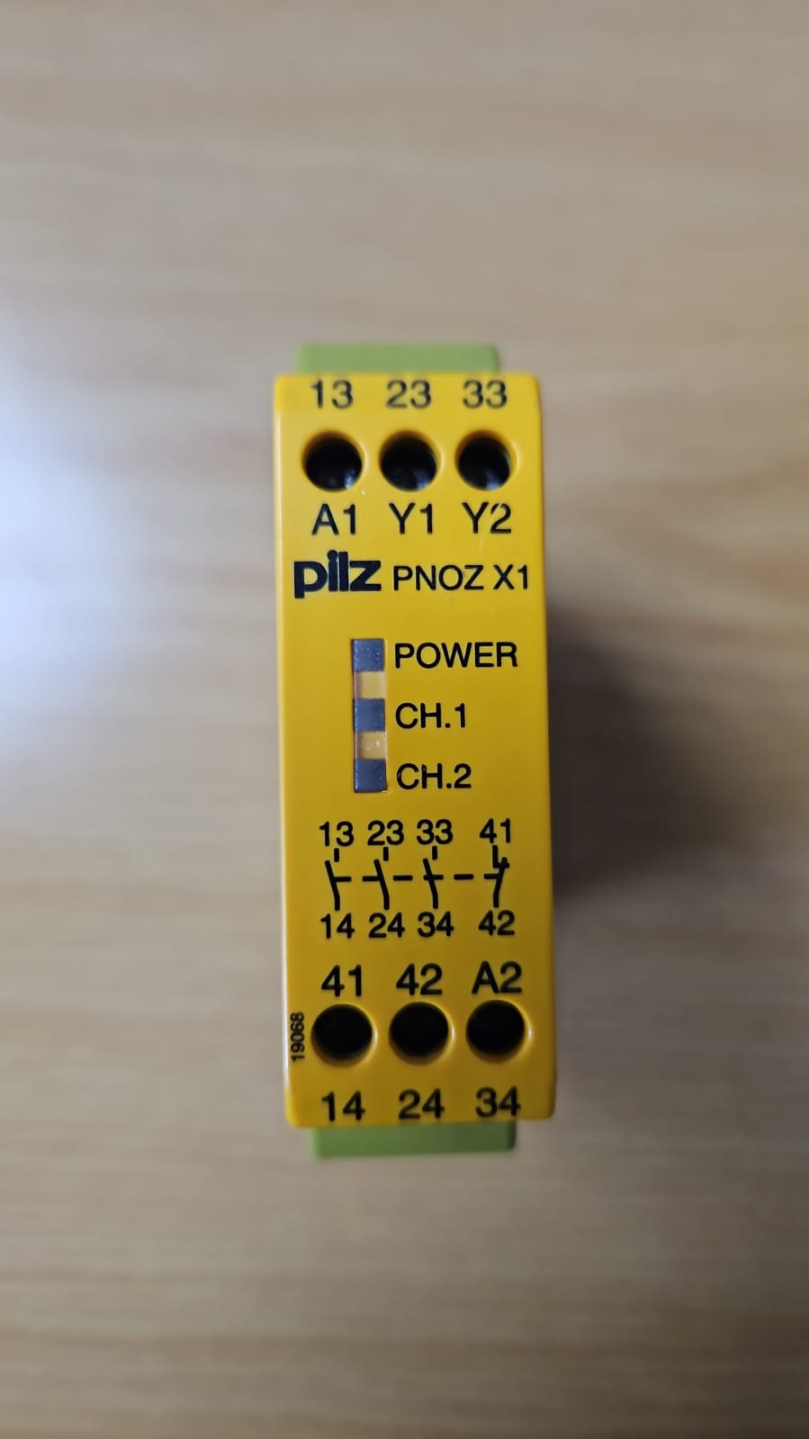 PILZ PNOZ X1 - 774300 Safety Relay 1
