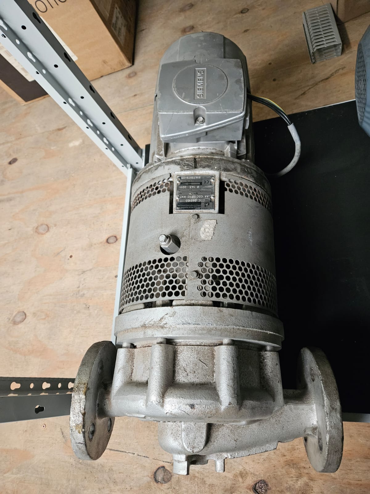 STERLING FLUID SYSTEMS / FLOWSERVE Heavy-duty industrial process pump (Hot oil ) 3kW 1