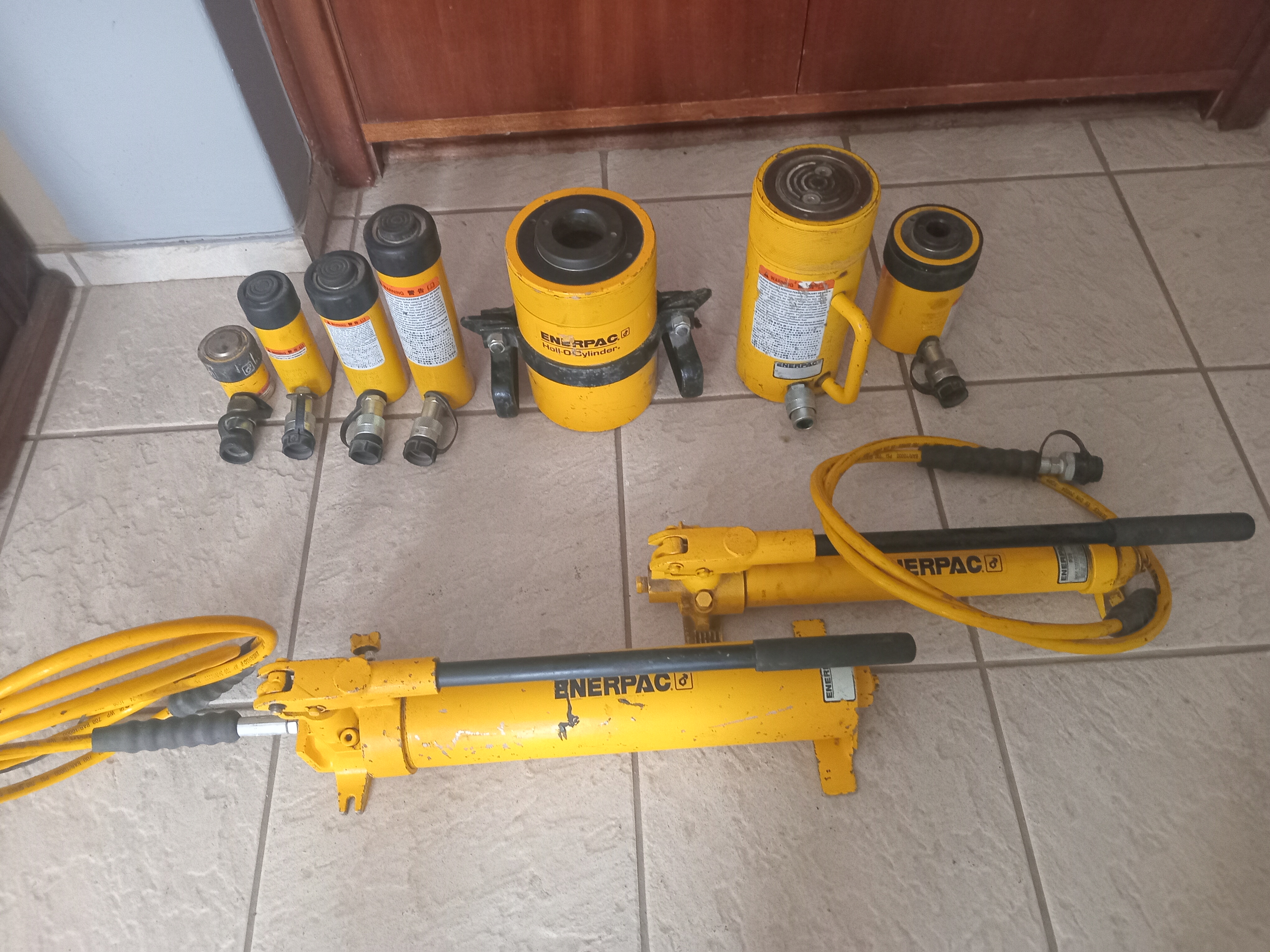 Enerpac Hydraulic Set: 60t + 20t + 50t +15t (x2) +10t (x2) + pumps (×2) 1