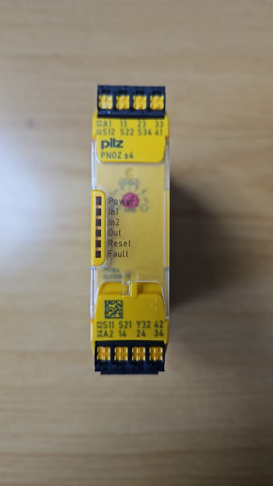 PILZ PNOZ S4 - 751104 Safety Relay 1