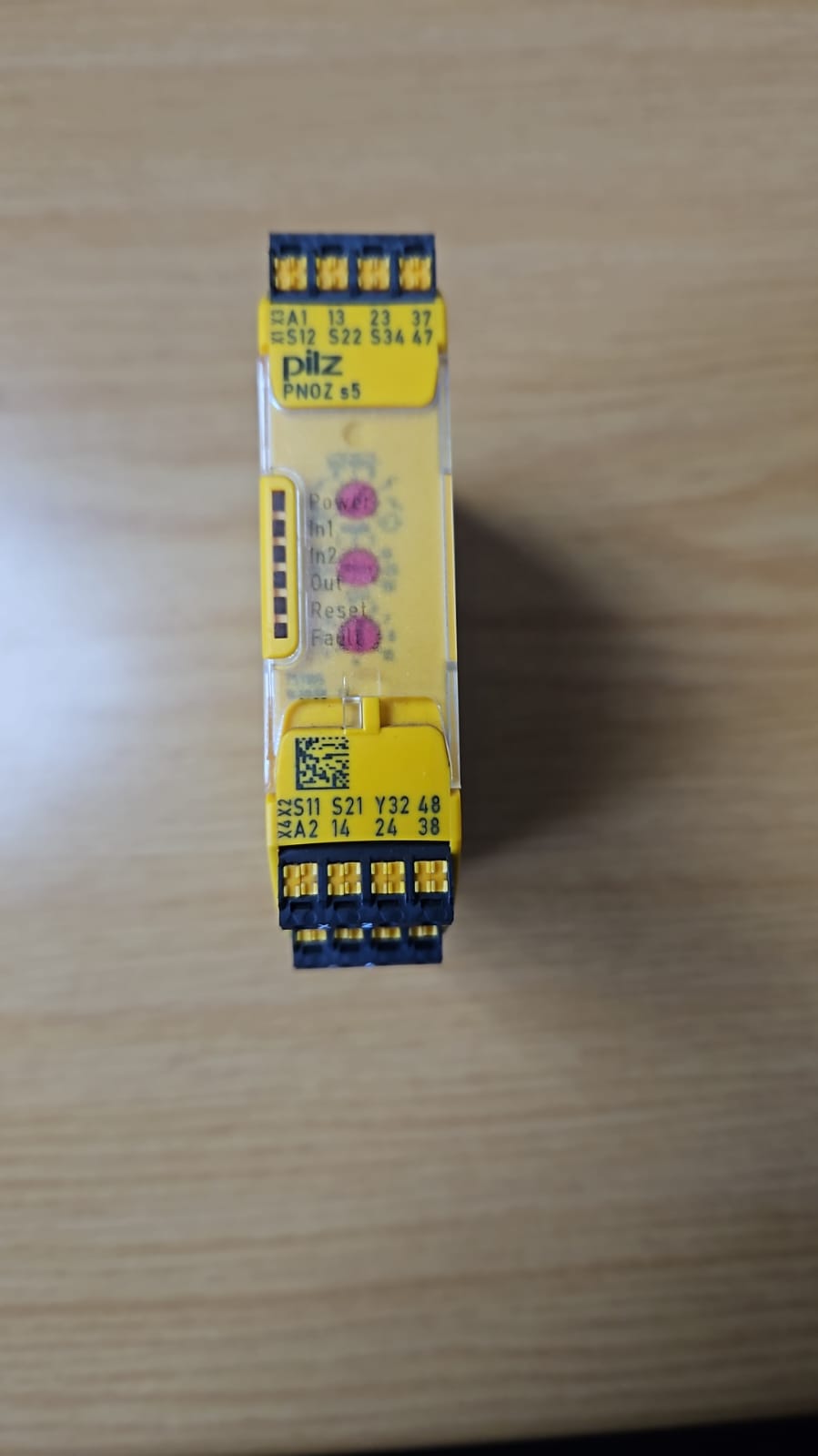 PILZ PNOZ S5 - 751105 Safety Relay 1